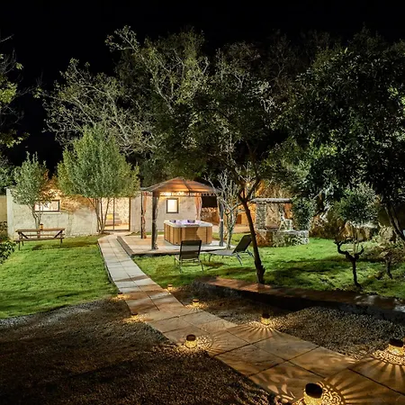 O Jacuzzi Du Mazet Murles