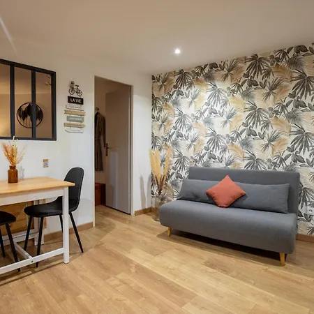 O Jacuzzi Du Mazet Semesterbostad *