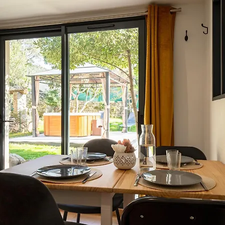 ô Jacuzzi Du Mazet Hébergement de vacances Murles